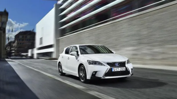 gyzyue0r656j5ssv17a2y33tq lexus 200h