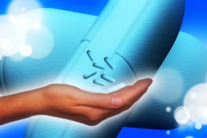 hand 1106934 1280 pillen supplementen