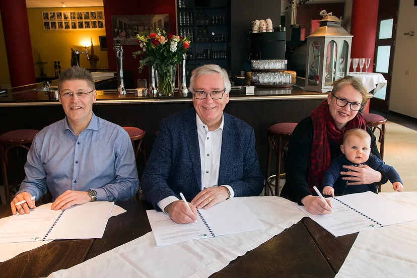 hanenhof nieuwe uitbater ondertekening hanenhof no2 0938