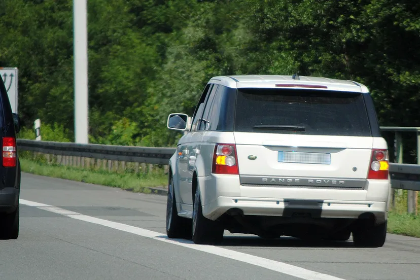 hard shoulder 397395 1920 vluchtstrook