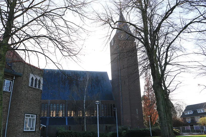 heilig hartkerk overhoven in winter 1