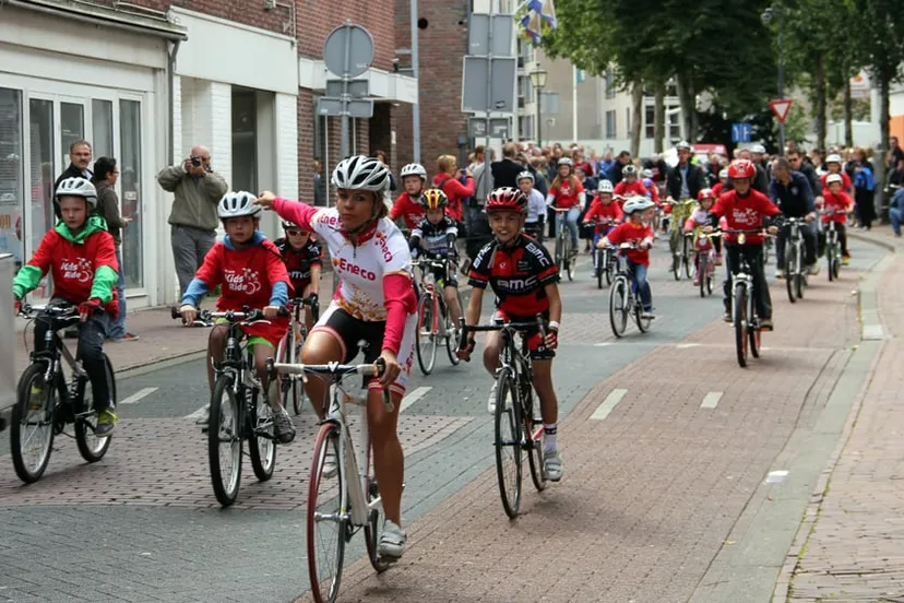 hkuuevkreauf46rq4q9wxqtng kidsride 1