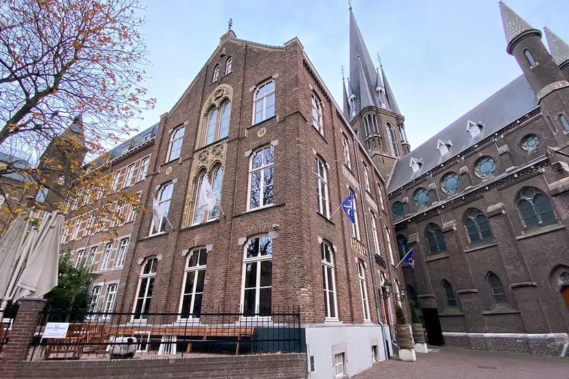 hotel merici en basiliek oude markt sittard