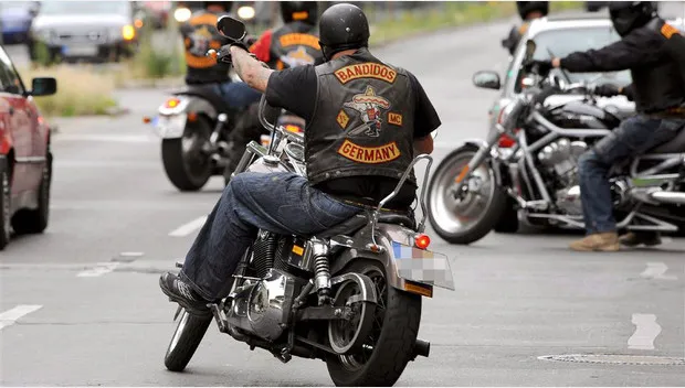 hqty7ntnumh3cznm22o1uavy5 motorclubbandidosnuookinsittardmotorenbikershqfotoanp