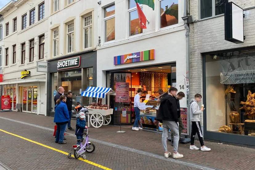 ijsverkoop op 20 februari 2021 bij jamin in sittard