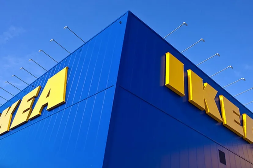 ikea geel blauw gevel