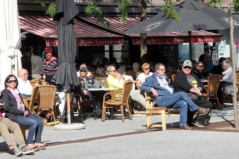 in het zonnetje op de markt in geleen op 27 september 2015