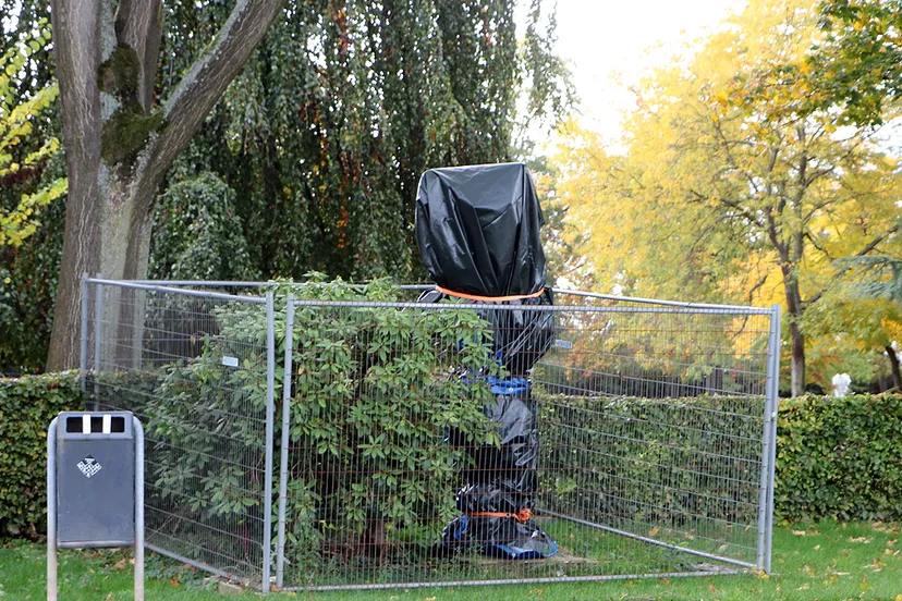 ingepakte kruisbeeld geleen