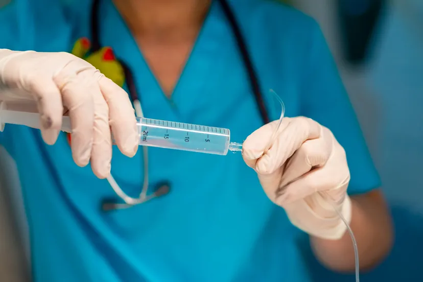 injectiespuit infuuslijn