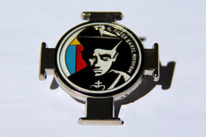 insigne pater karel 002