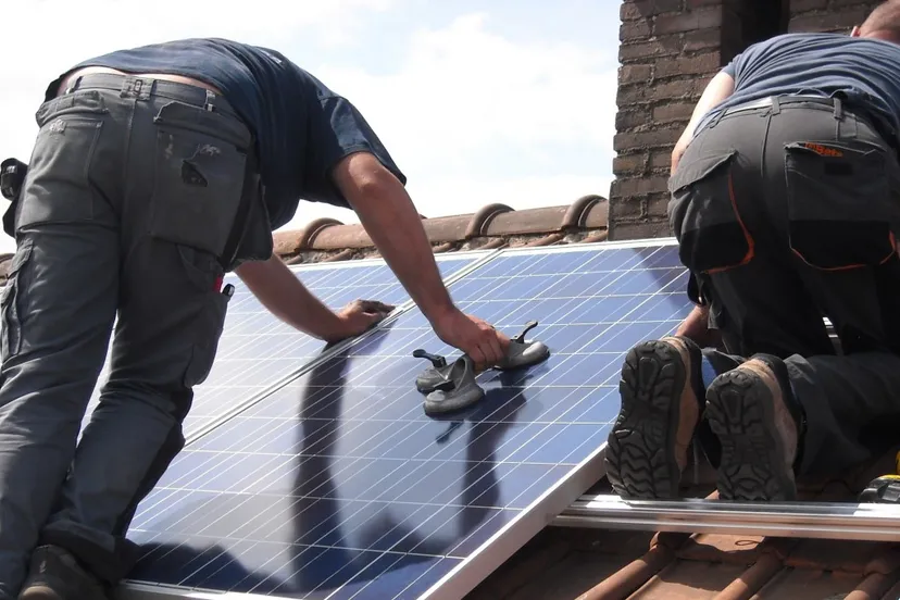 installatie van zonnepanelen