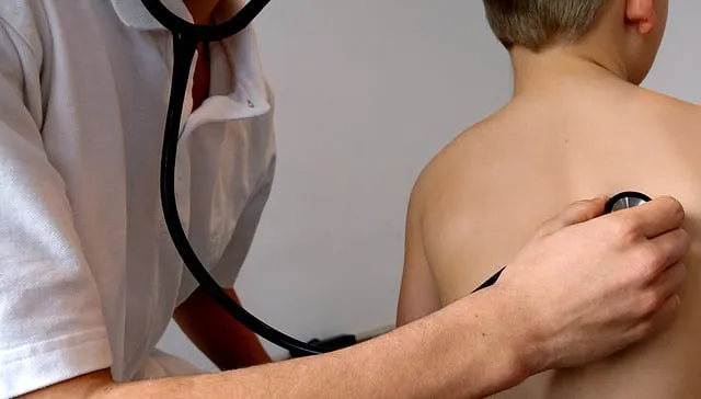 investigation 2458540 640 onderzoek kind arts stethoscoop cc0 pixabay