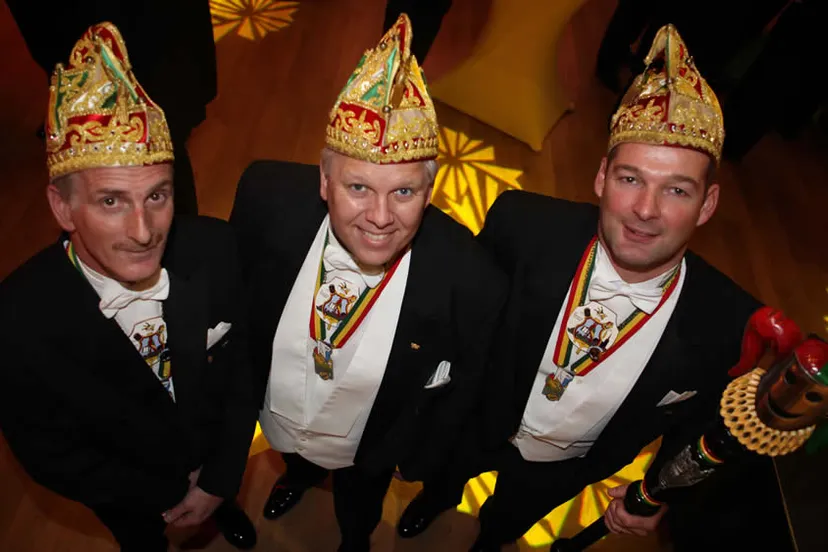 itj8t8xoxfj6l19xcb43254uq z jubilarissen 2013 td