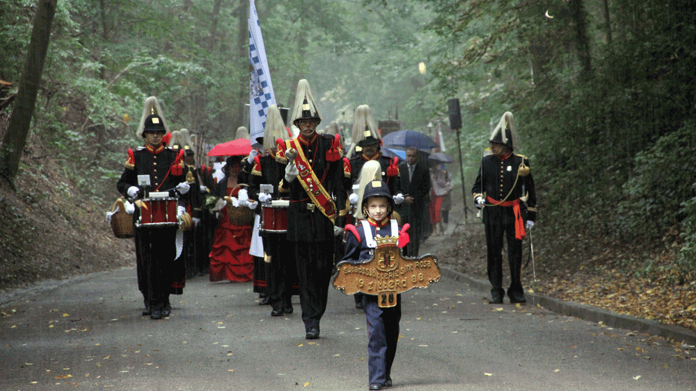 ius8kj01qkb6q4sutbfqz5nvy sint rosa sittard tijdens sint rosaprocessie 16 9