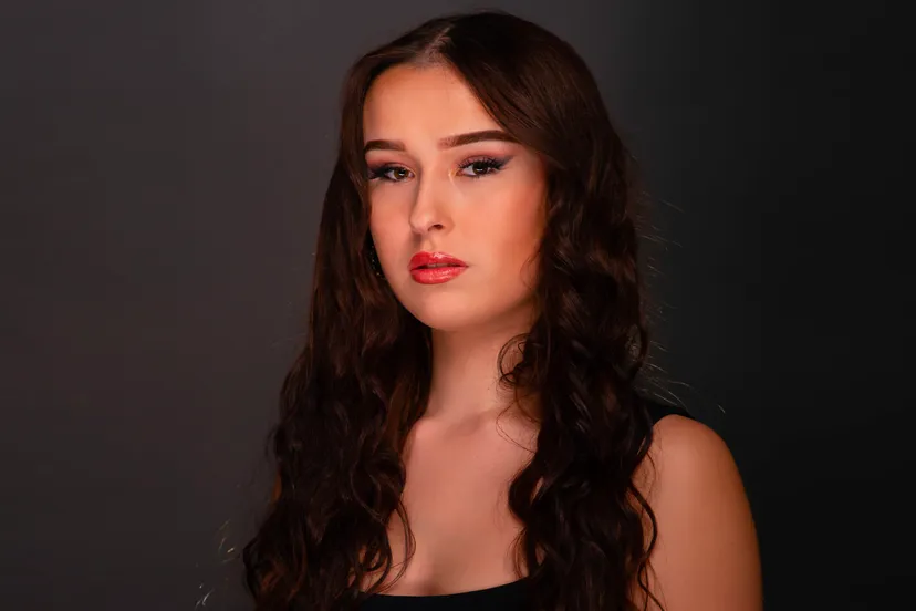 jacey zwakhalen verkiezing miss beauty of limburg 2023