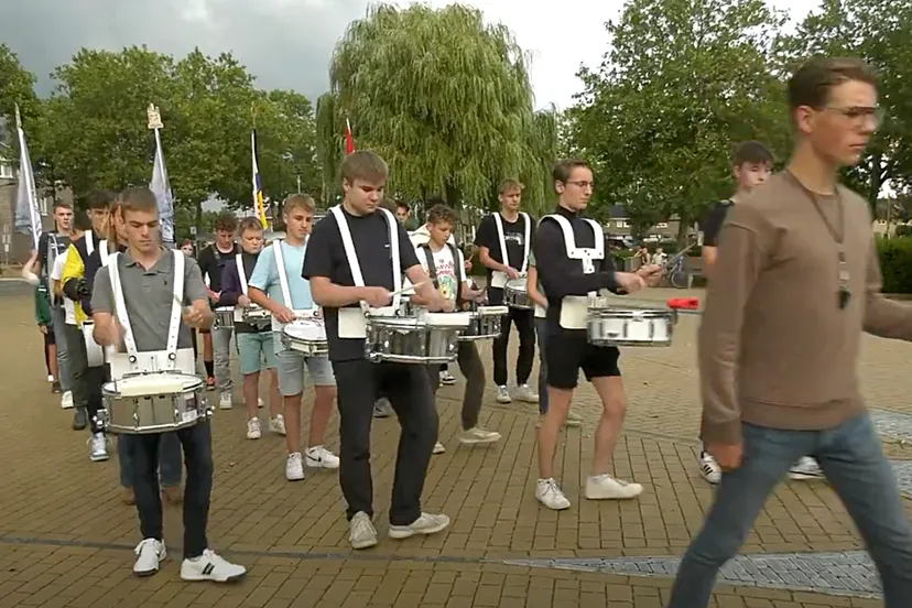 jongerendrumband born