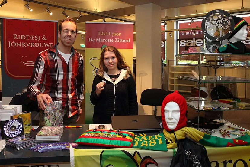 jr2lyrztz0wlaqgunye3nv388 z marottewinkel ton