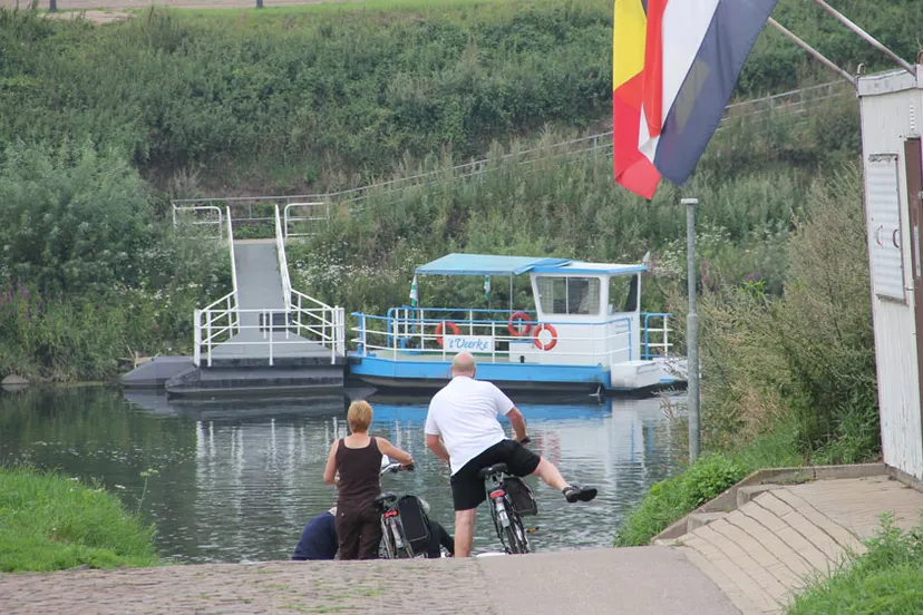 jtlvufdl5vff427pxm58rlhbc voetveerbeeg12 klein 16 9