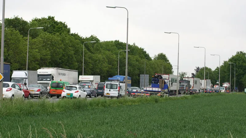 jusyupvkv57ndeswhaeyws02s file urmonderbaan 21 mei 2013