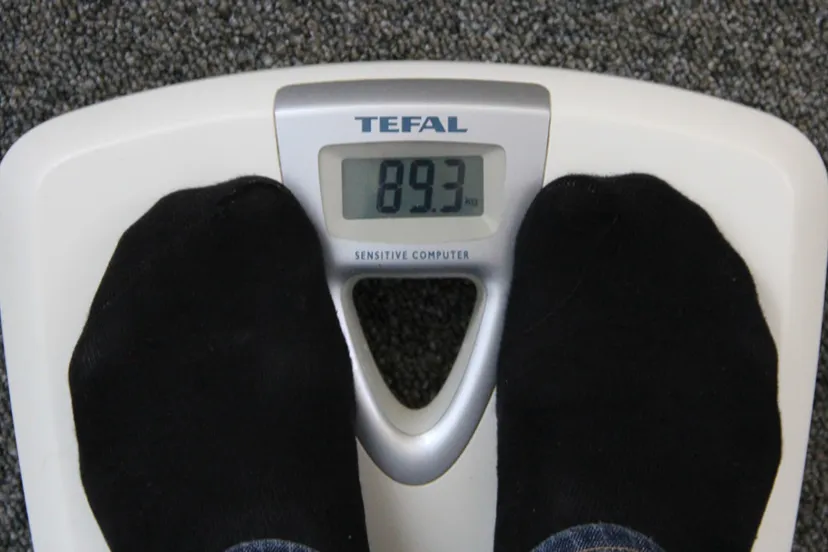 jxdtsk3pv09rbjh9yev8qd6hj weegschaal