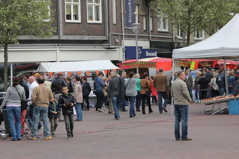 jyq1potnruph6u2bet517zies koninginnedag 2013 geleen 16 9