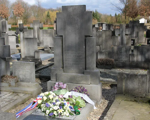 k0bbitr5mzimoaoesnjzr4bhh 218913