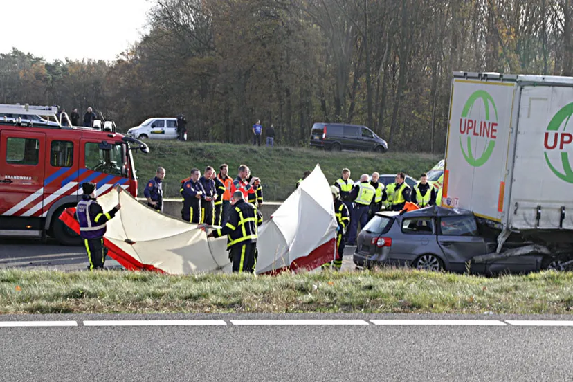 k2v4wocu12npth4z0czkzoyji ongeval a73 20131202 arjan krijntjes fotographics