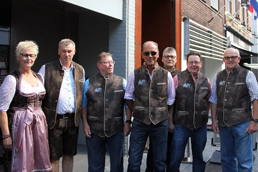 kallebeske dhr en mevr smeets en bestuur