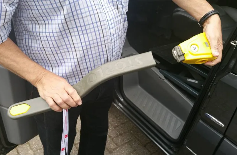 kapot stuurslot mercedes chantal geilen