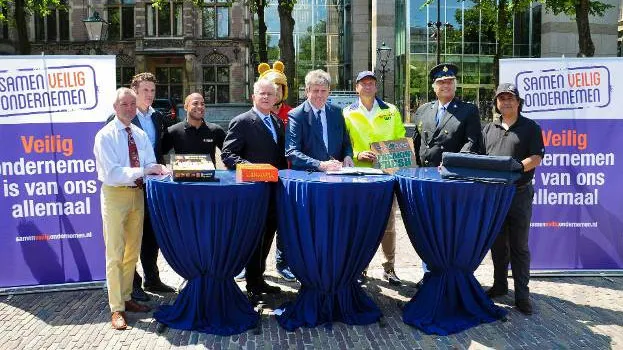 kdygxaxet6n4lp52apa45ch9a veilig ondernemen