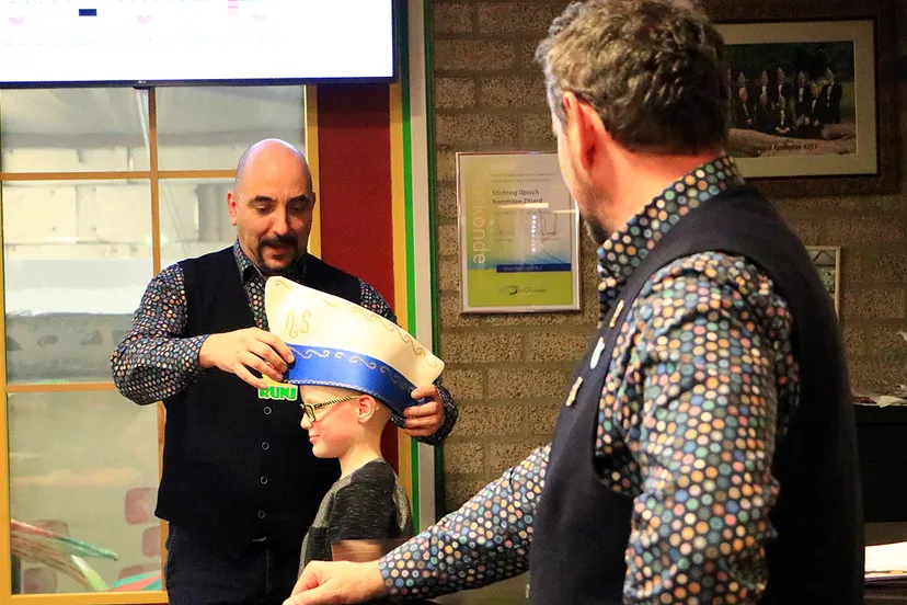 kenjersjurielid geinstalleerd door spik en span