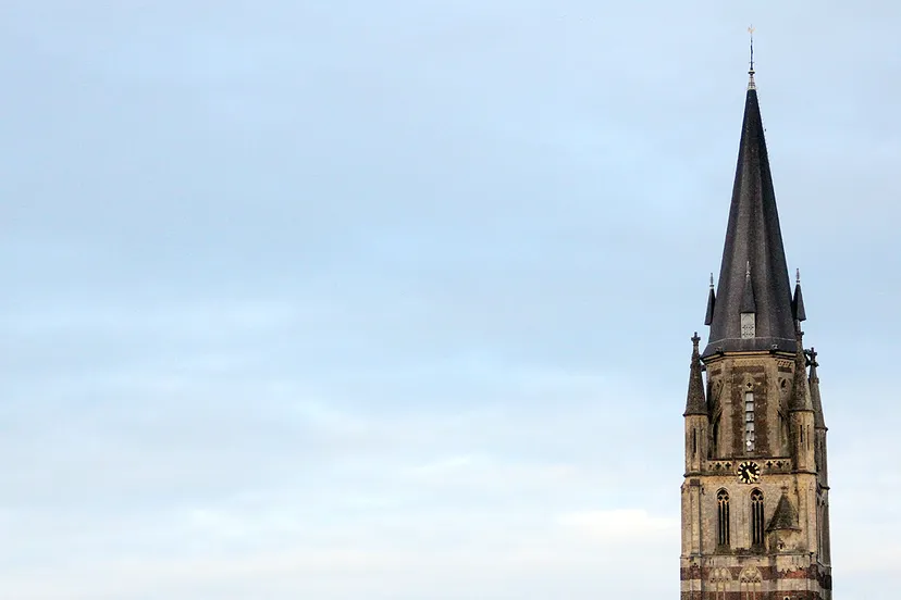 kerktoren sittard vanaf parkeerdek abc complex walstraat