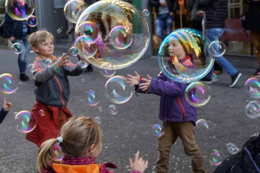 kinderen zeepbellen cc0