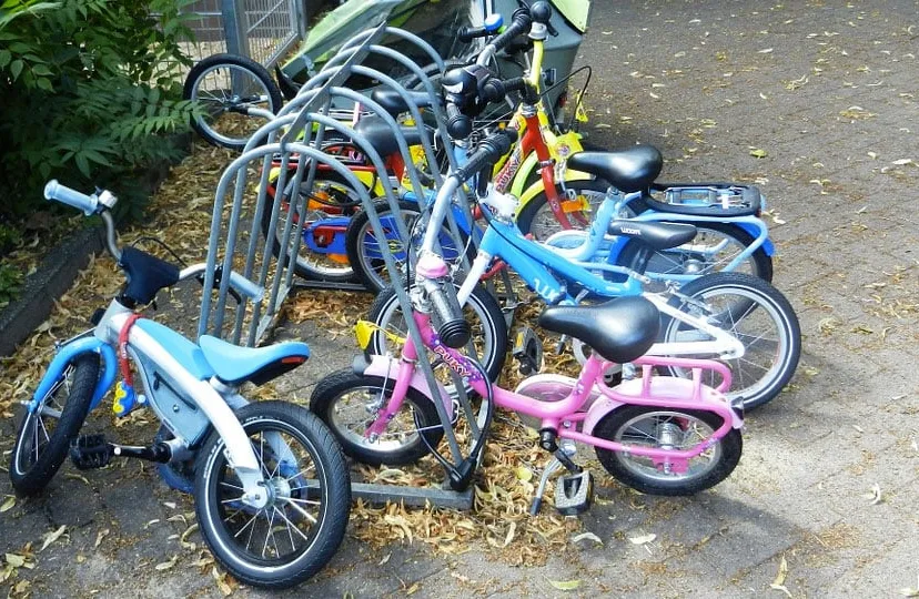 kinderfietsjes cc0 tomasz mikoajczyk via pixabay