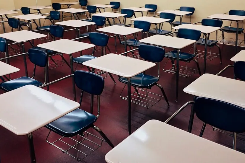 klaslokaal middelbare school cc0 via pxhere