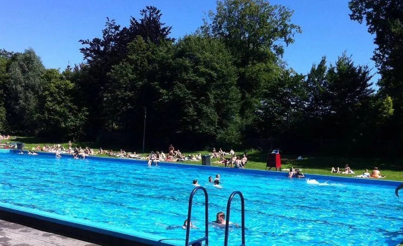 kmtav2ycdvog6ax3hzumad1h2 zwembad glanerbrook