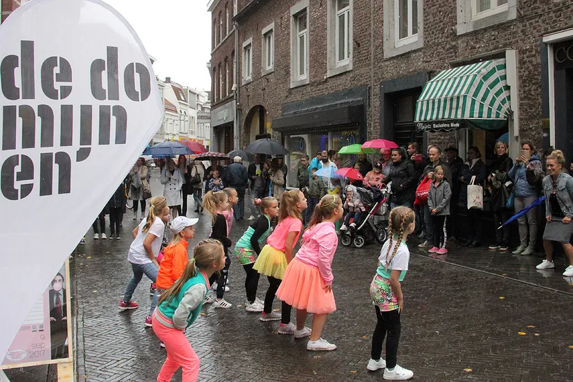 kom bij ons op de bank 2017 11