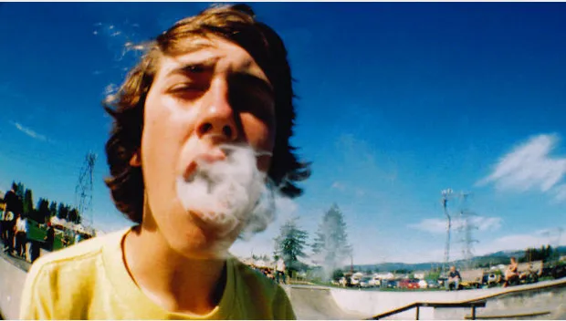 kpamu28v4l3sik4fxgtarmh3v sigaretrokenlongkankerlongziekteemfyseemfotocc by nd 2