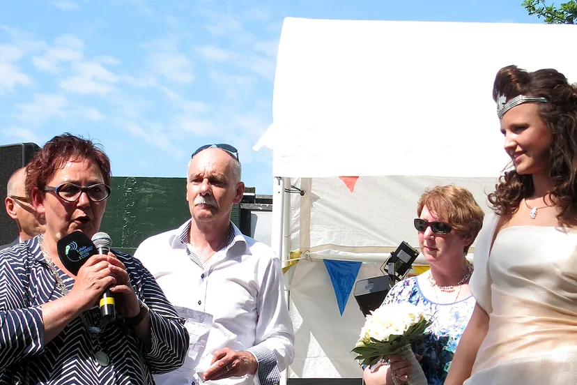 kroning oogstdank koningin 2014 robin repkes