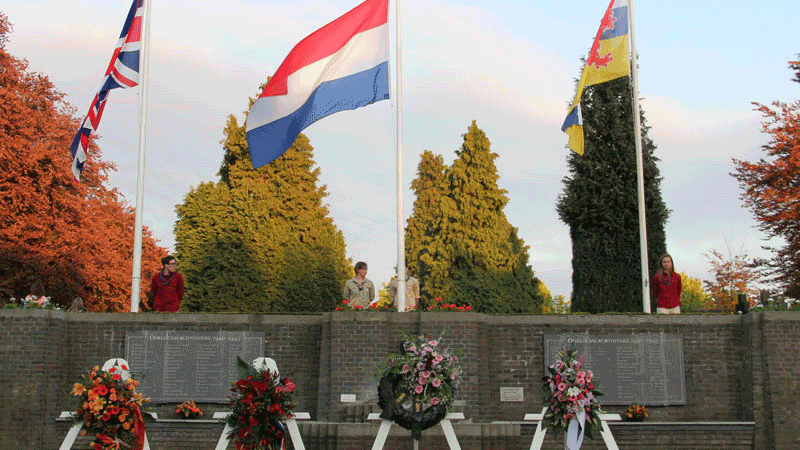 l2786feap7q8lzc45ajb40xbo dodenherdenking 2013 1 16 9