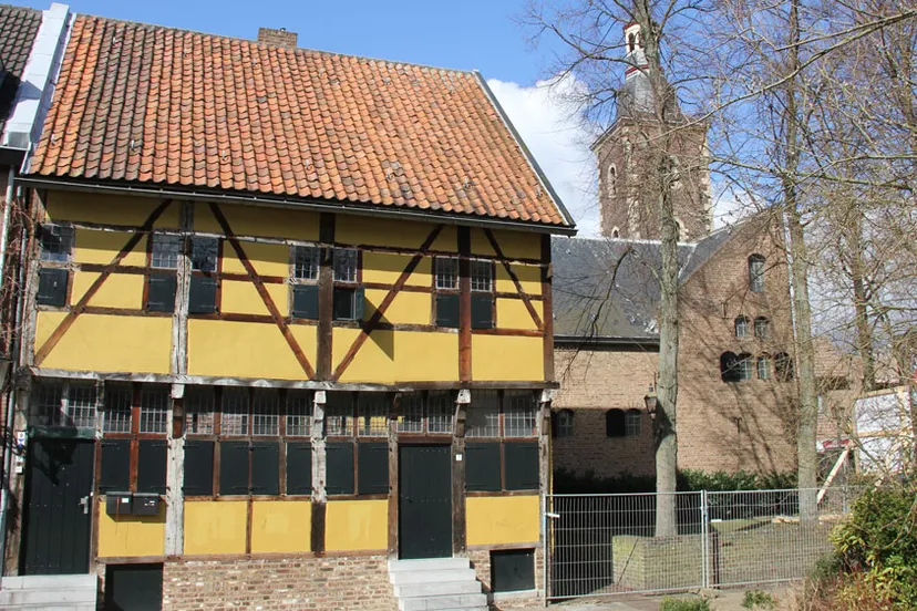 l79rck27s5b57q8ux2c2nbcht aan t gruuze kirkske