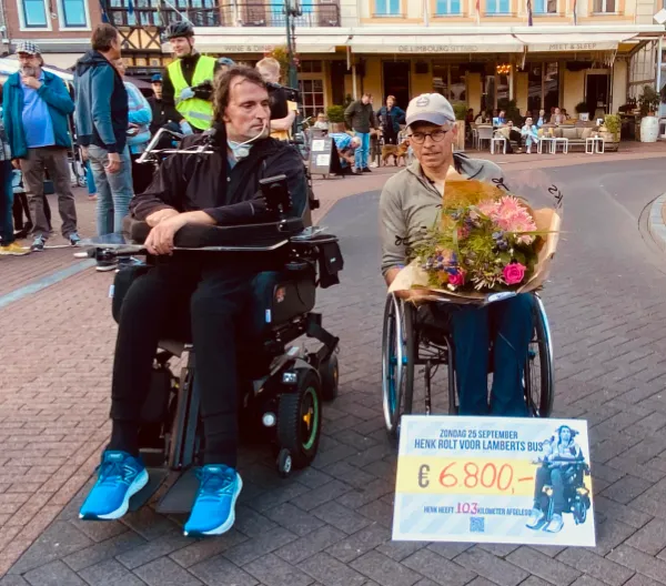 lambert moonen en henk baggen op de markt in sittard 1