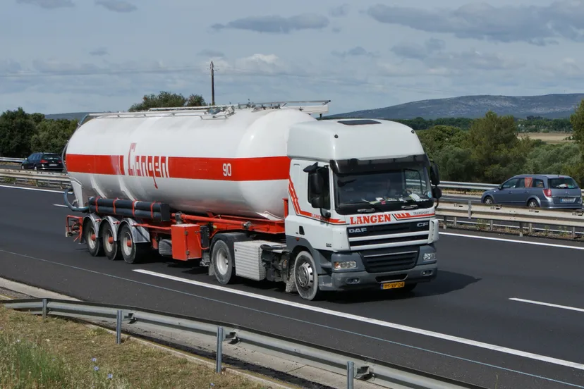 langen transport 6084751305 8fda9b4284 b notrucksnolife langen cc by 20