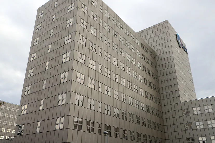 leegstaand dsm kantoor in sittard