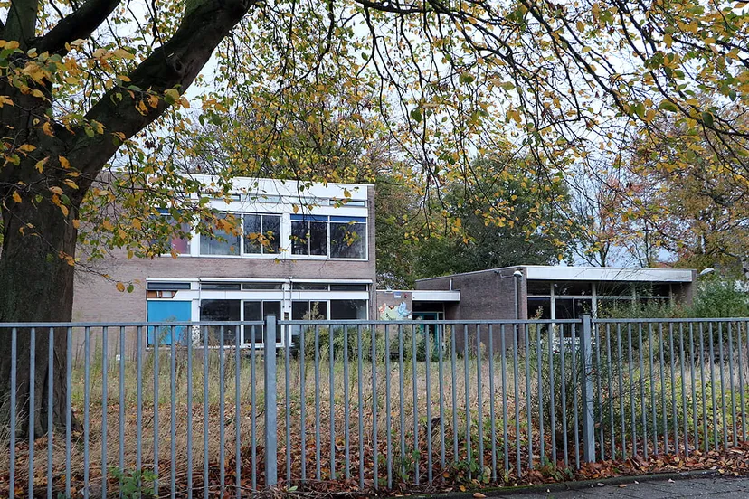 leegstaande school munnikstraat holtum