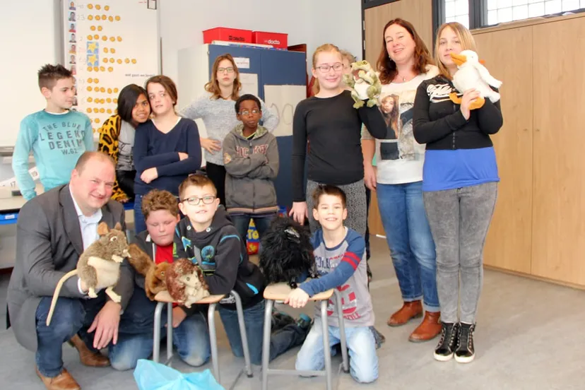 les over zwerfafval op de parkschool