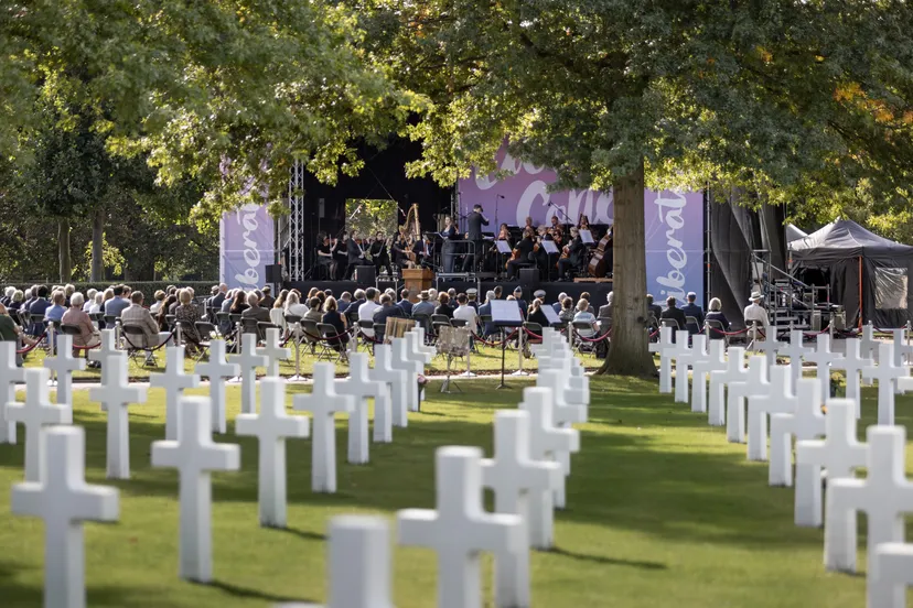 liberation concert richting het podium lr