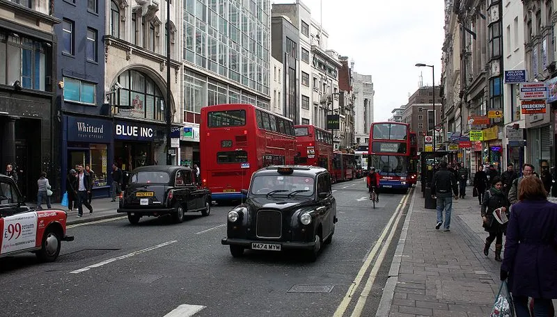 links rijden in londen cursus