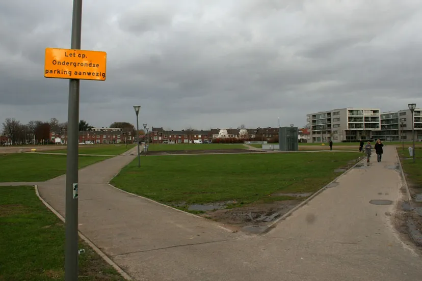 lqo6tqhnu57eqyd5i2l1f1re0 rare bordjes let op parkeergarage aanwezig