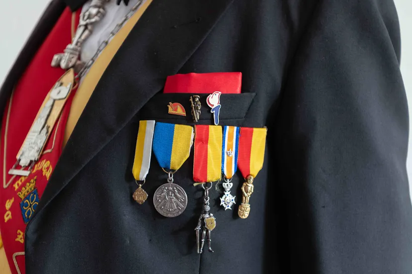 luujvanzitterd campagnebeeld